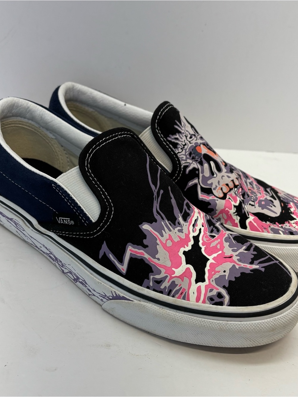 Vans Zap Skull Classic Slip On Glow In Dark Sneakers Shoes Black Men 6/W 7.5 - Picture 5 of 10